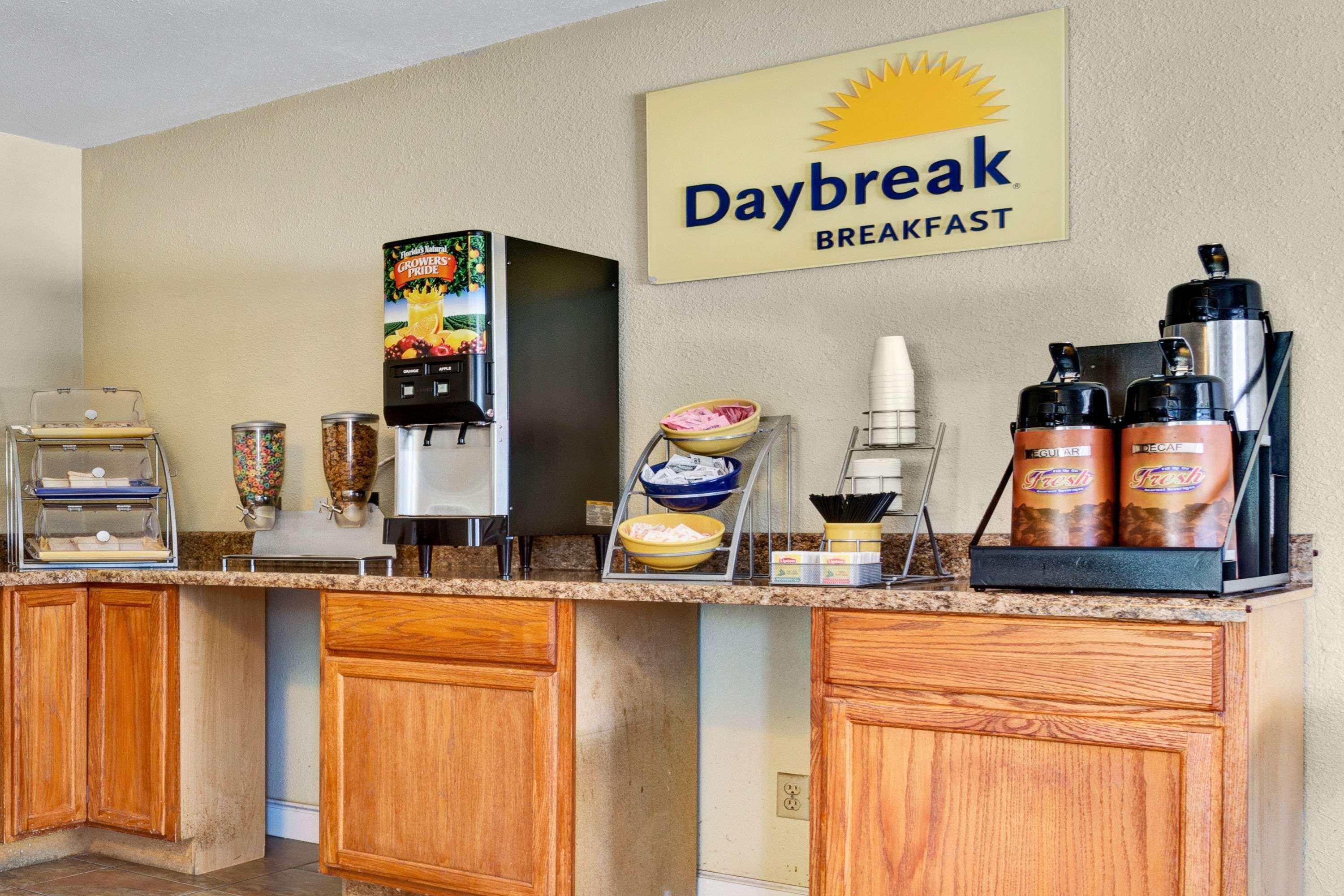 Days Inn By Wyndham Elizabeth City Exterior foto